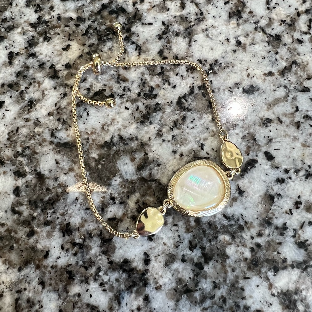 Banana Republic Mother of Pearl Gold Bracelet